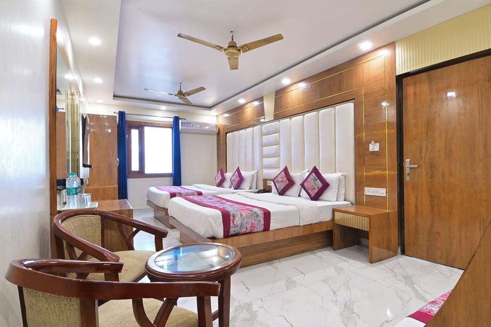 Exclusive Room | Premium bedding, down comforters, memory foam beds, desk
