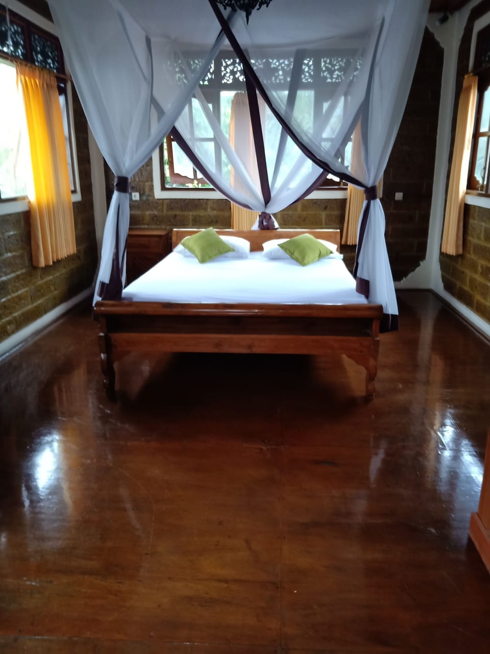 Minibar, desk, blackout drapes, free WiFi