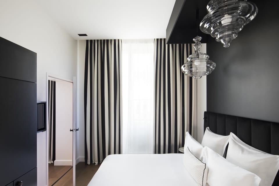 Suite (Prestige) | In-room safe, blackout drapes, iron/ironing board, rollaway beds