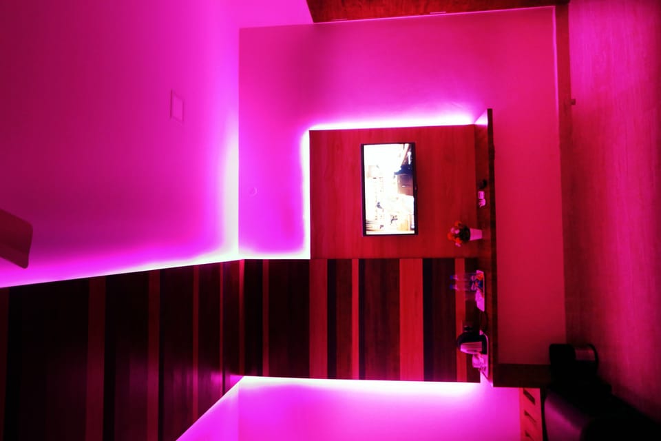 In-room safe, desk, soundproofing, iron/ironing board