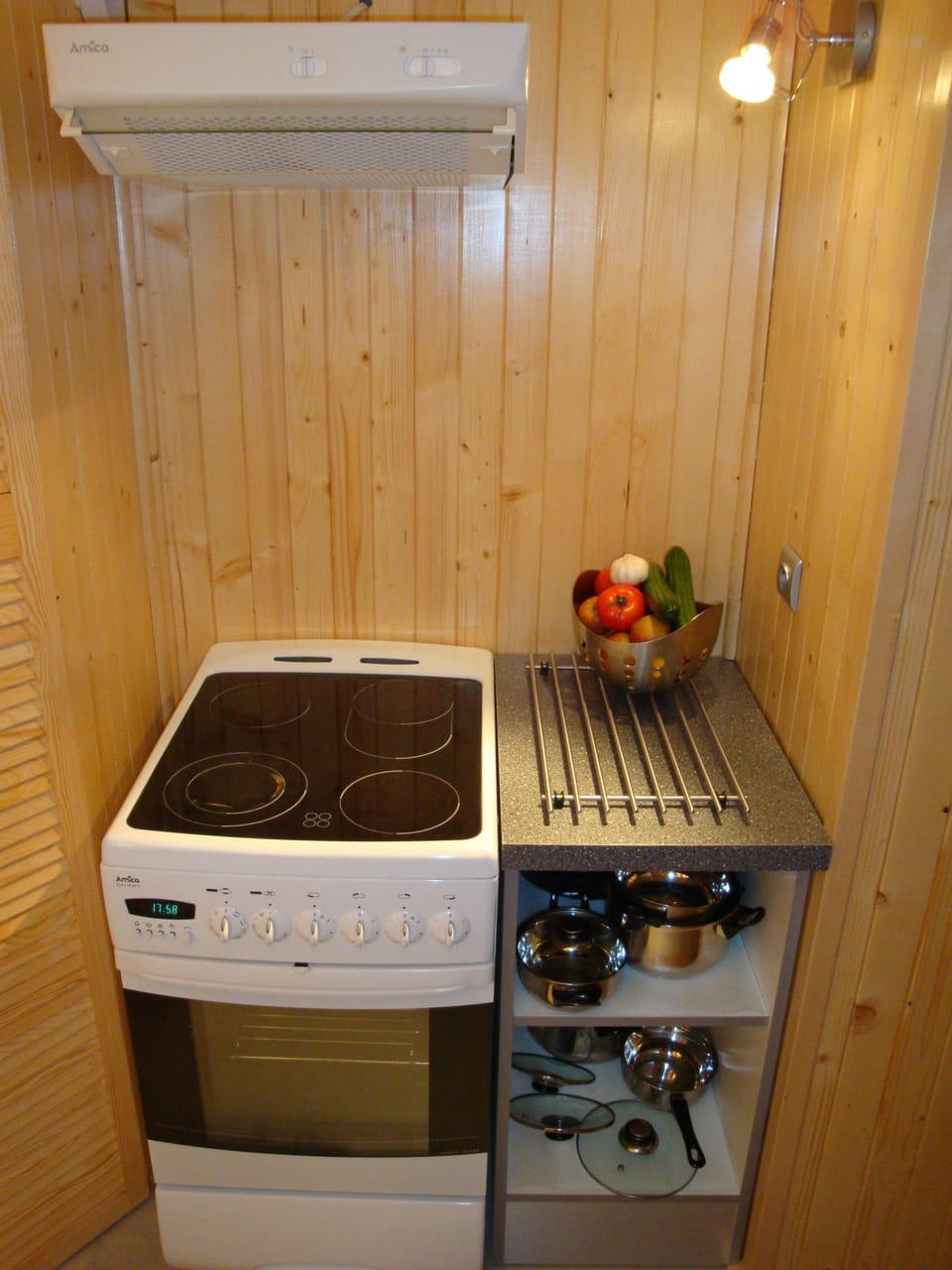 Oven, coffee/tea maker, electric kettle, griddle