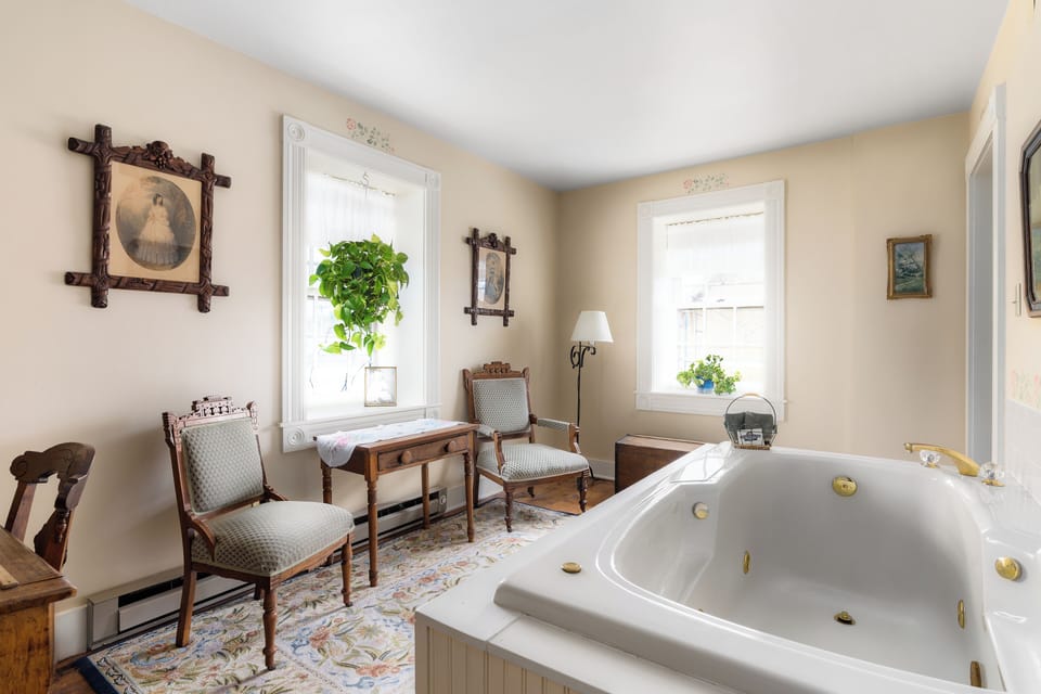 Jetted tub
