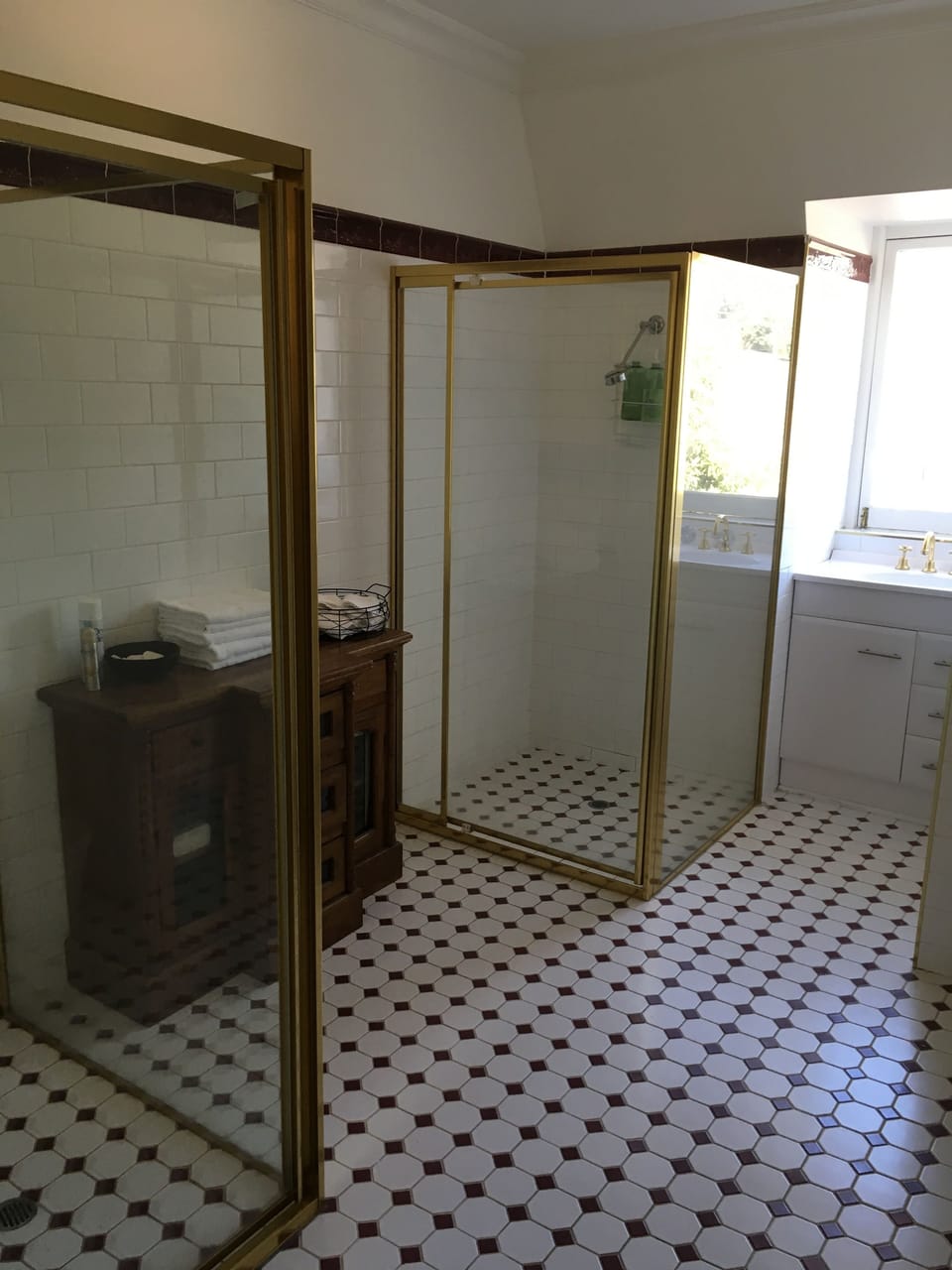 Bathroom shower