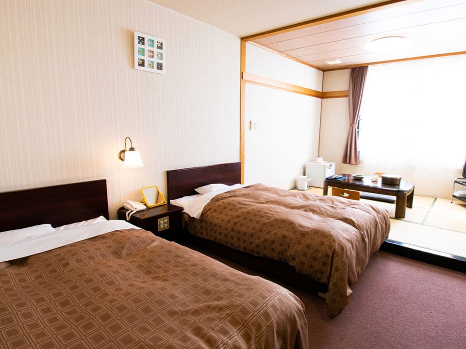 Japanese Western Style Room | WiFi (free)