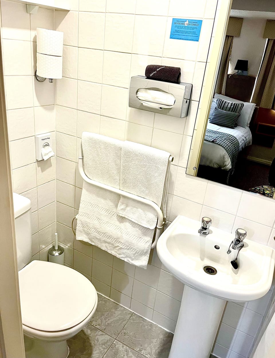 Double Room | In-room safe, desk, soundproofing, iron/ironing board