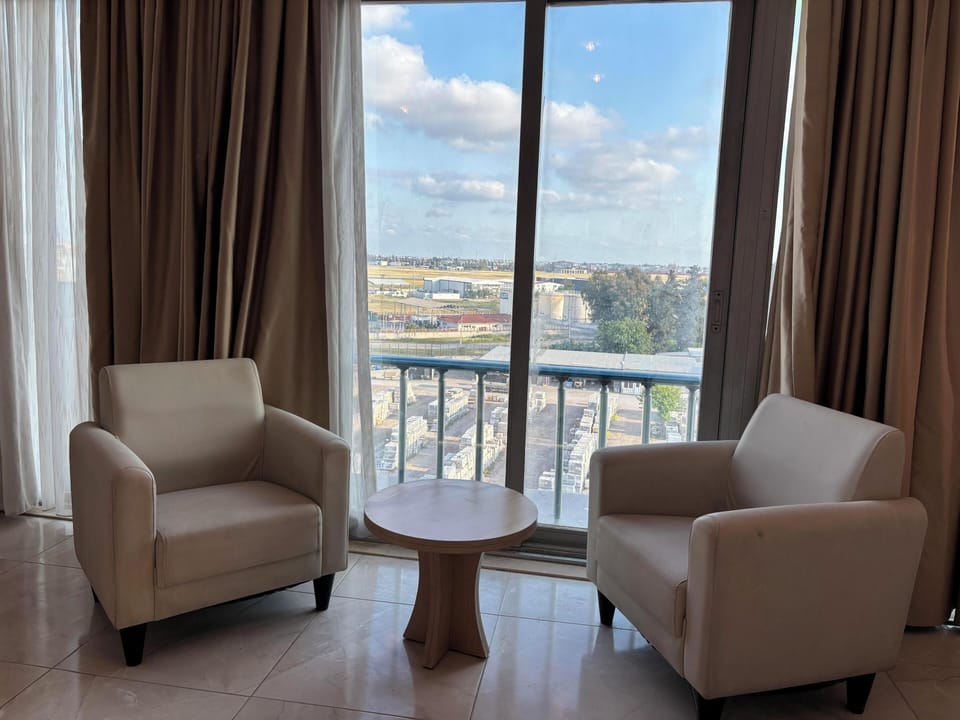 Premium bedding, free WiFi