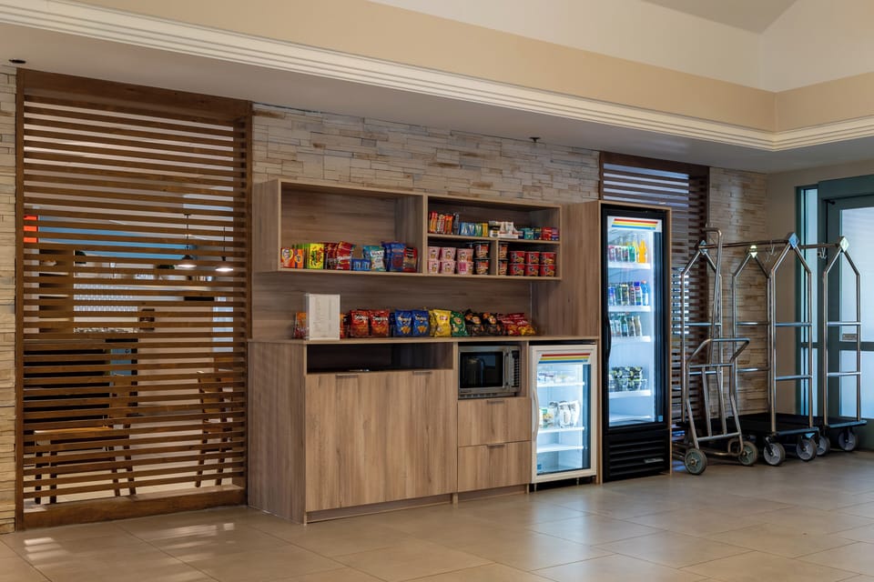 Snack bar