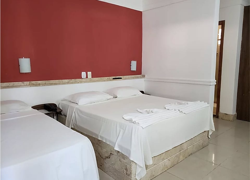 Standard Room | Minibar, free cribs/infant beds, rollaway beds, free WiFi