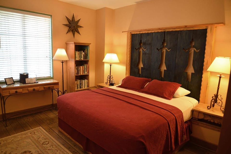 Desk, iron/ironing board, cribs (surcharge), rollaway beds (surcharge)