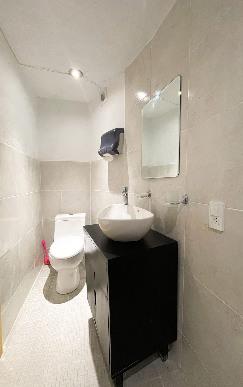 Luxury Room, 1 Double Bed (1 Double and 1 Single Bed) | Bathroom | Shower, rainfall showerhead, free toiletries, towels