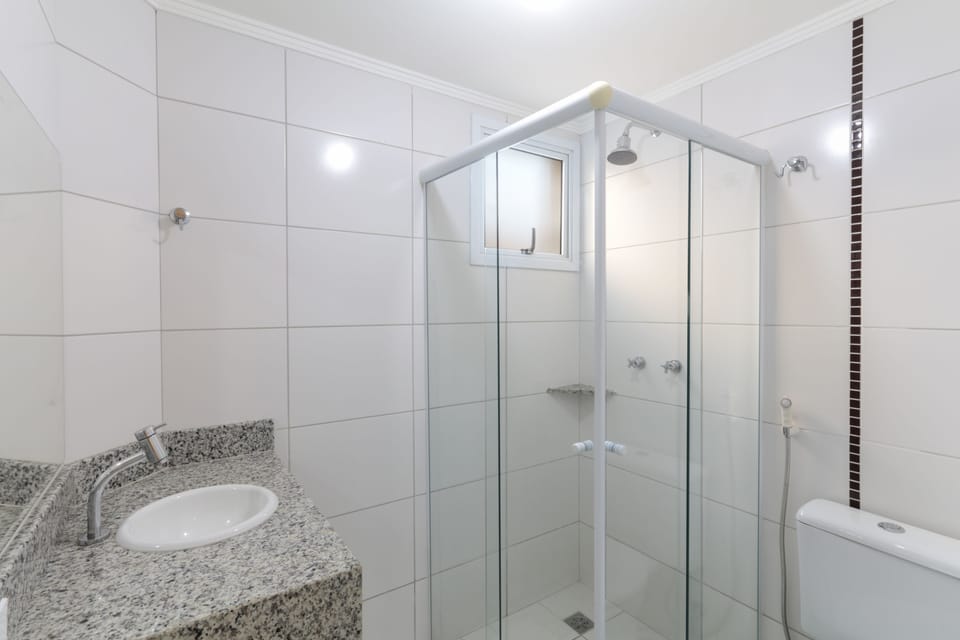 Shower, free toiletries, towels, soap