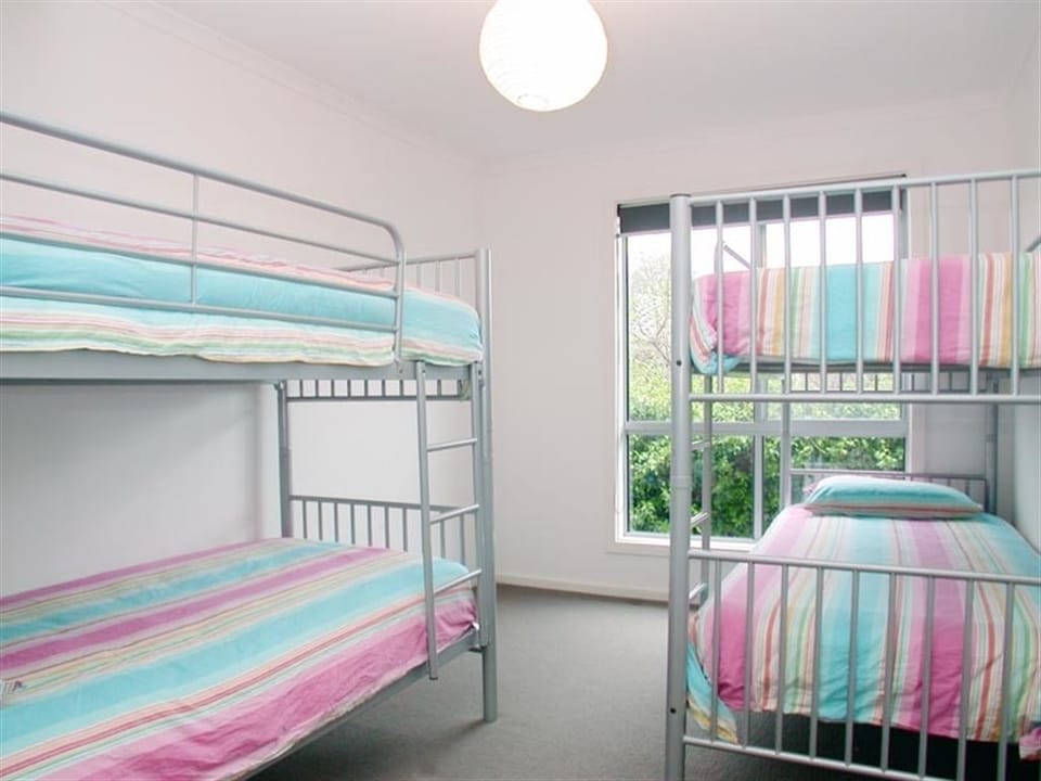 Do Drop Inn | 4 bedrooms, iron/ironing board, bed sheets
