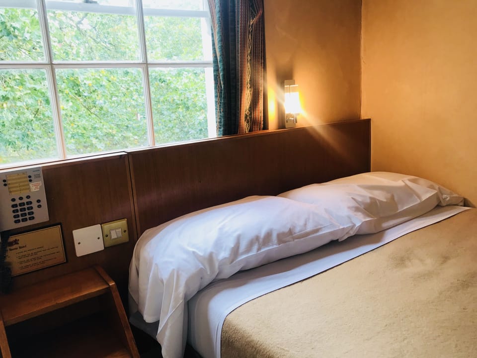 Small Standard Double Room | In-room safe, desk, iron/ironing board, free WiFi