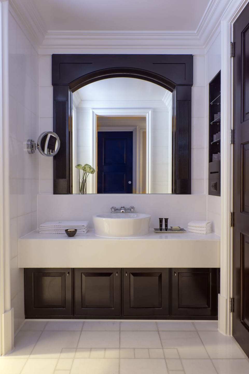 Studio (Beacon Hill) | Bathroom | Shower, free toiletries, hair dryer, bathrobes