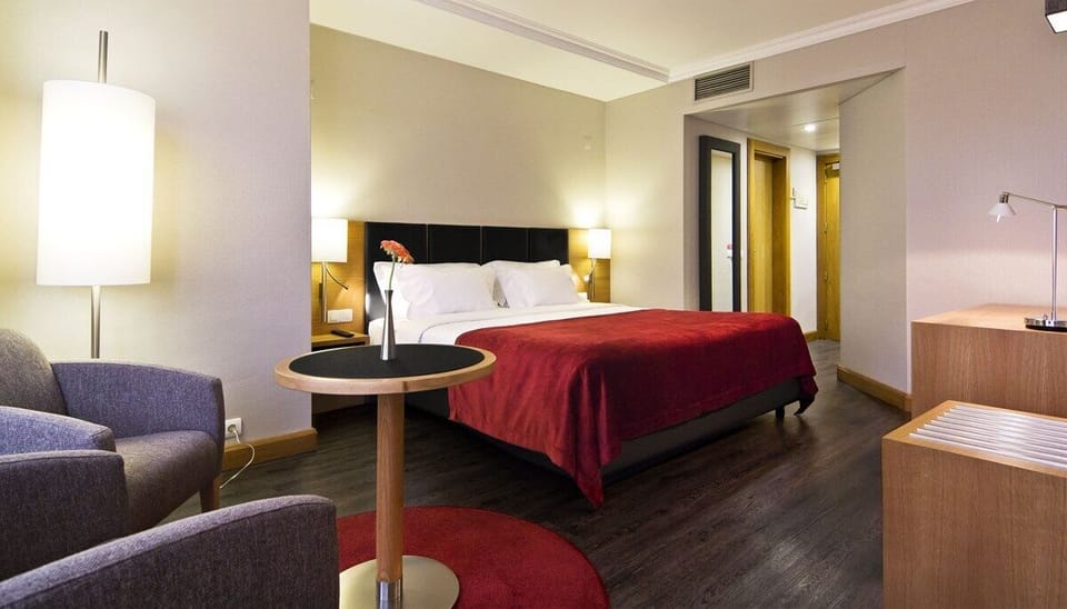 Minibar, in-room safe, desk, blackout drapes