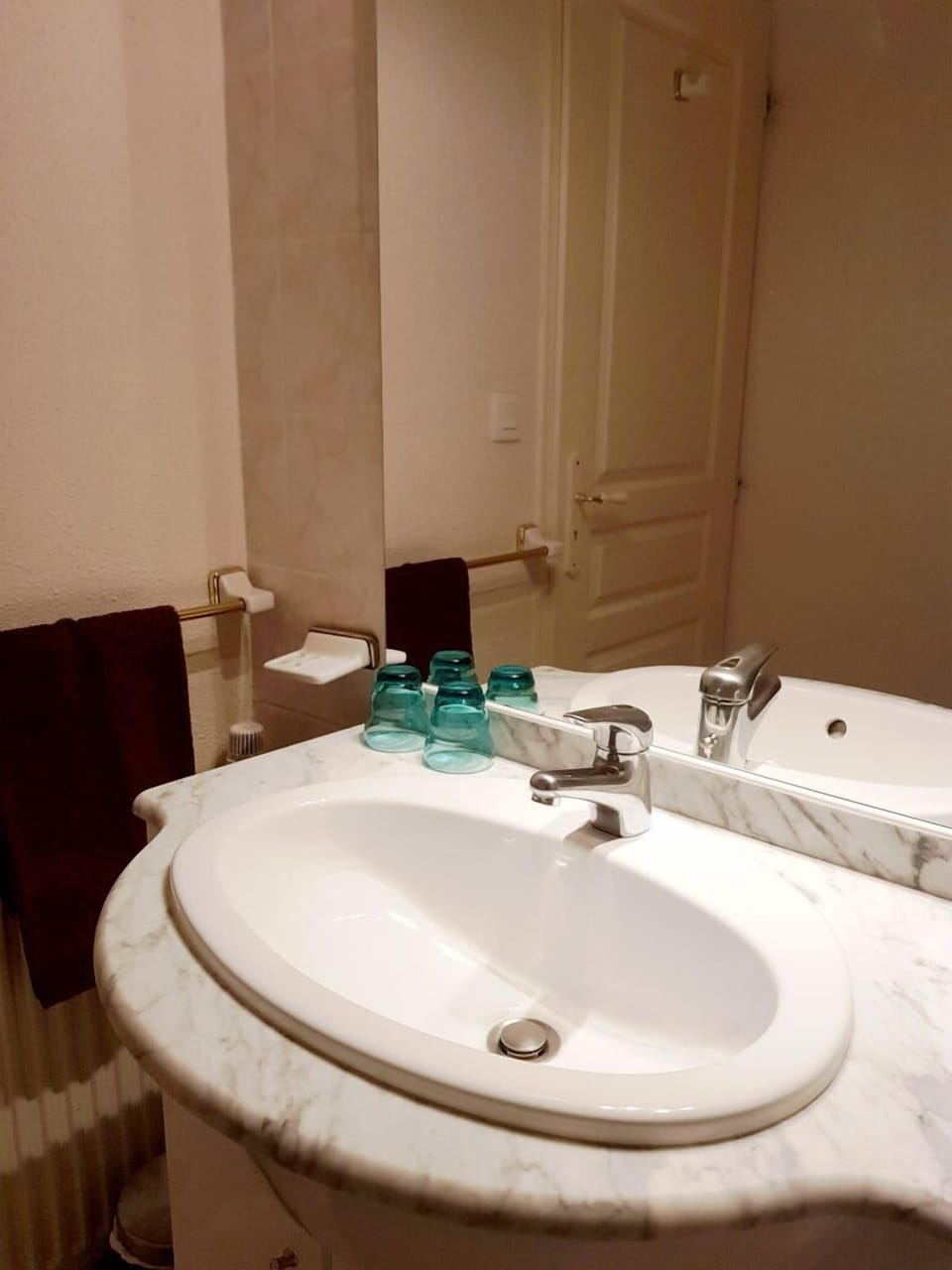 Deluxe Twin Room (L'île des Pins) | Bathroom sink