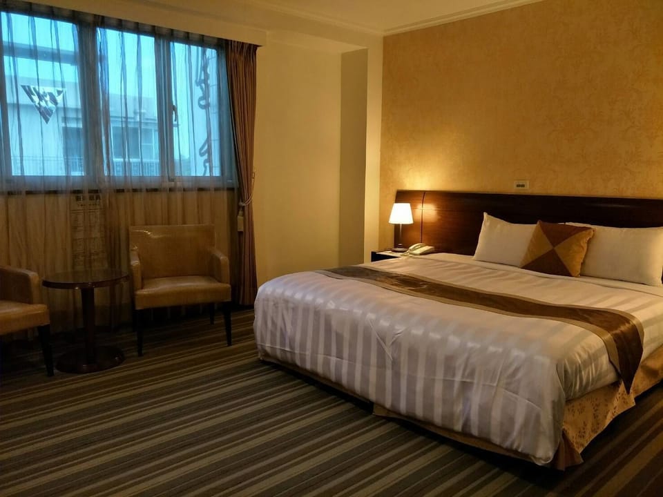 Deluxe Double Room | Premium bedding, desk, blackout drapes, free WiFi