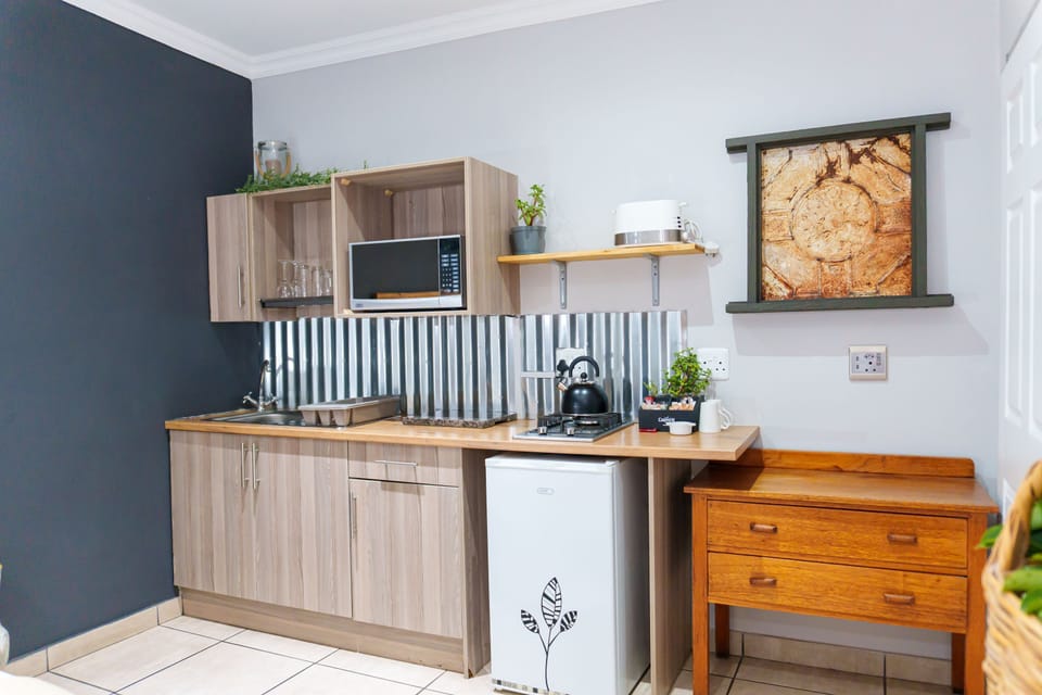 Self-catering Unit 7 | Premium bedding, Select Comfort beds, in-room safe