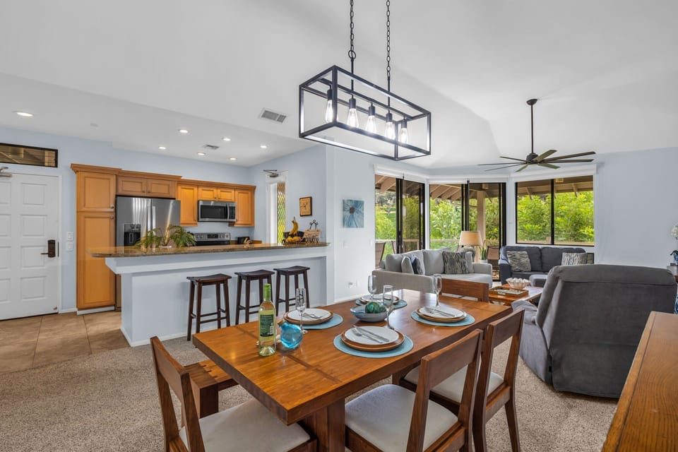 The perfect place to enjoy breakfast, lunch, or dinner with family