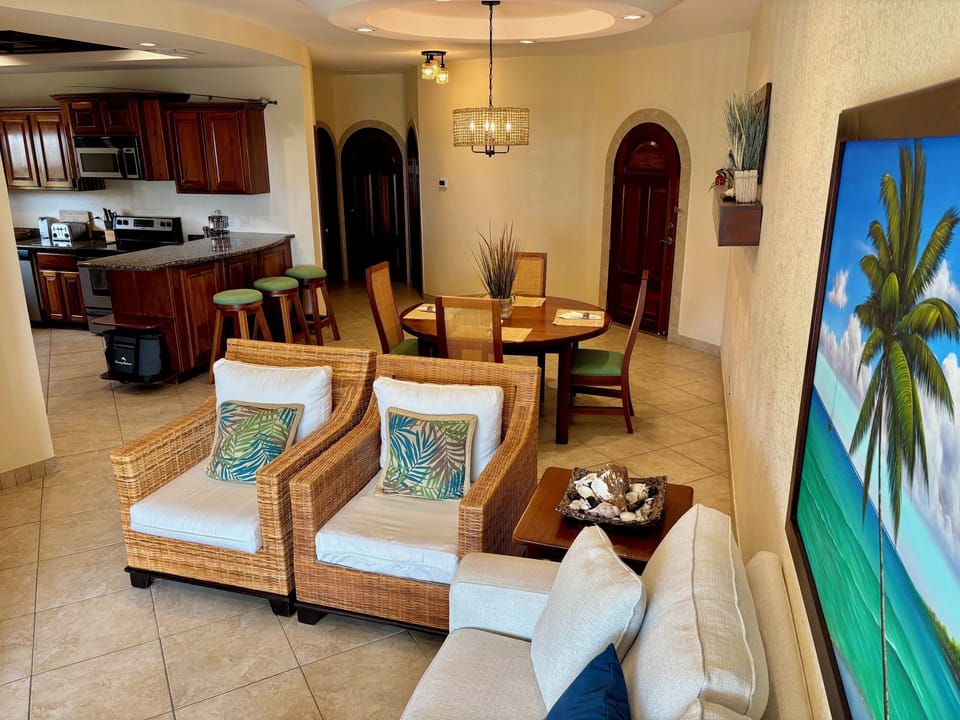 1500 ft & spacious open floor plan