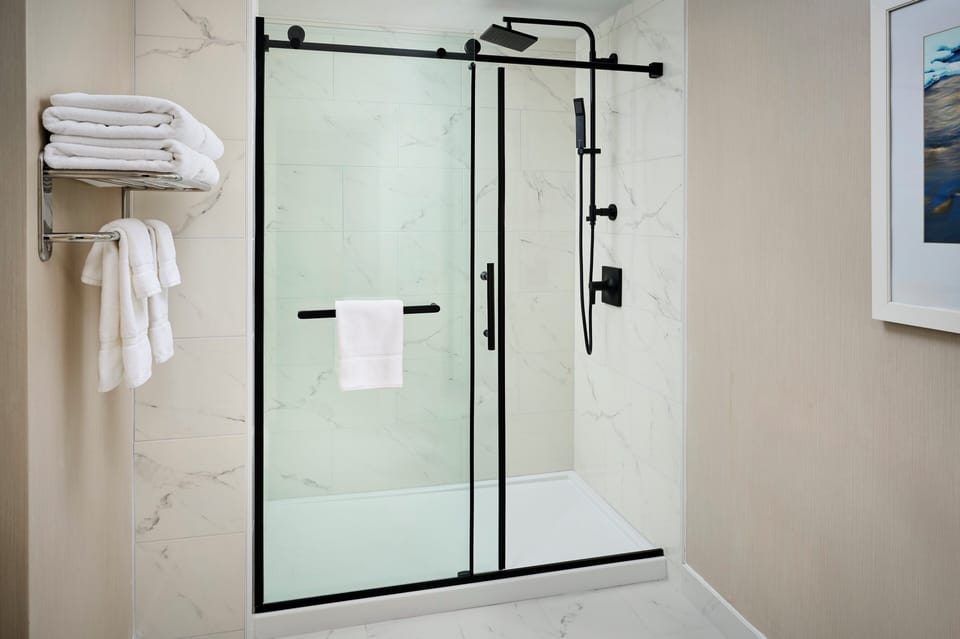 Desk, blackout drapes, iron/ironing board, free cribs/infant beds