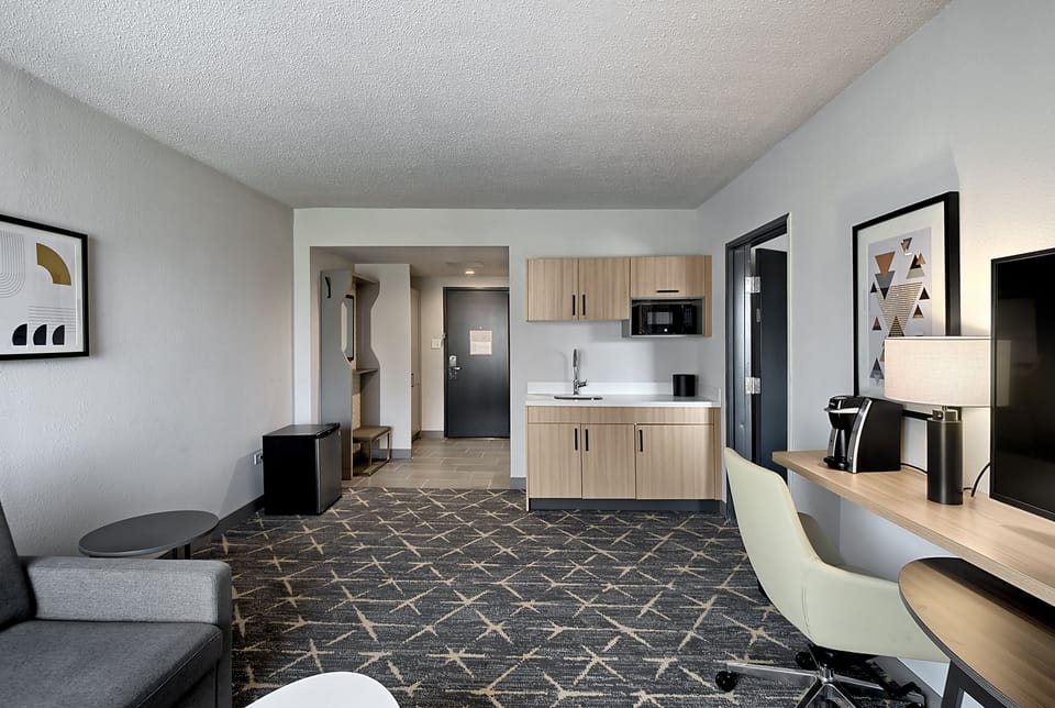 Premium bedding, pillowtop beds, desk, laptop workspace