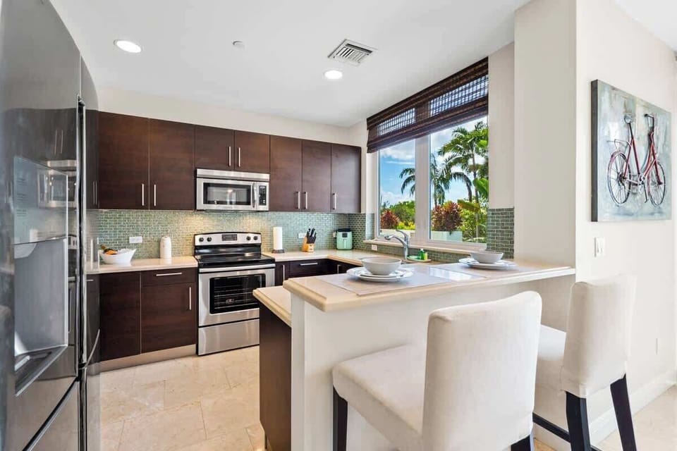 A modern light and bright kitchen