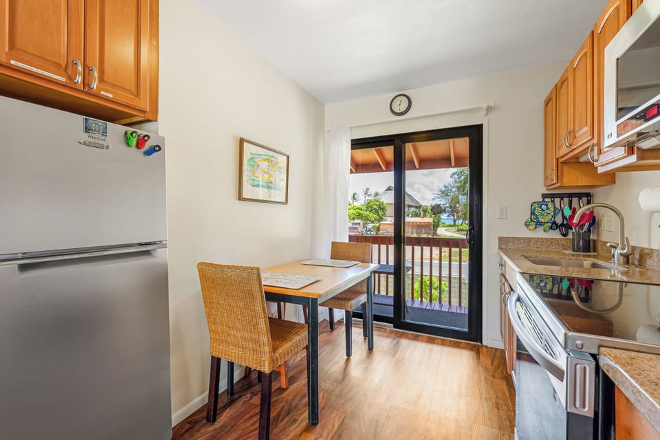 Fully stocked kitchen for all your dining needs