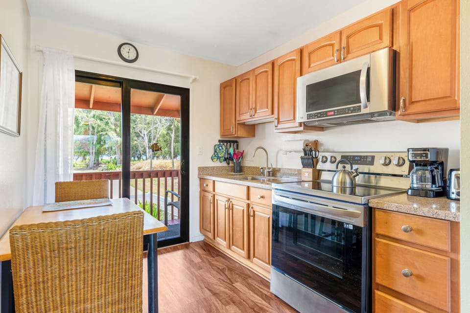 Fully stocked kitchen for all your dining needs