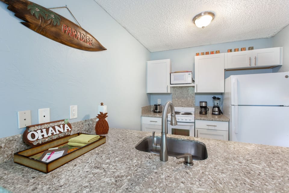 Full Kitchen