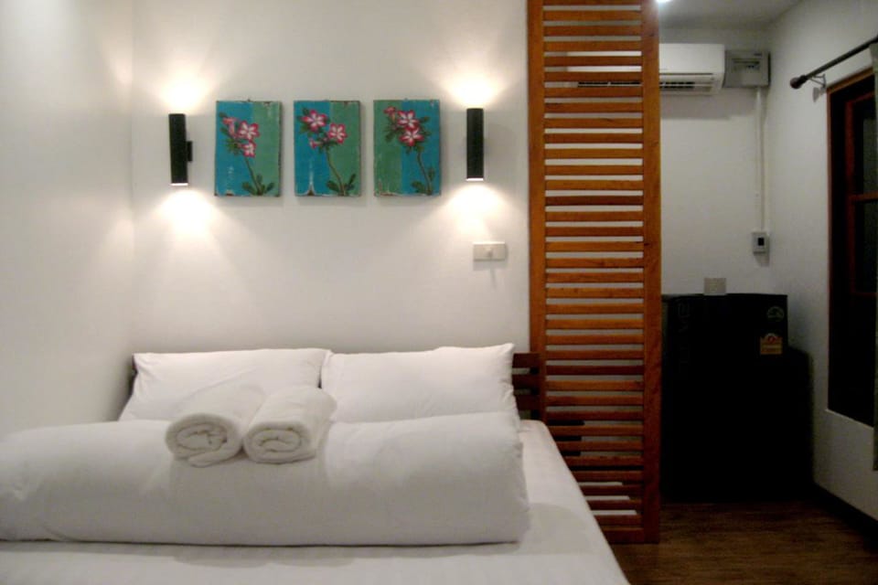 Superior Room | Blackout drapes, rollaway beds (surcharge), WiFi (free)