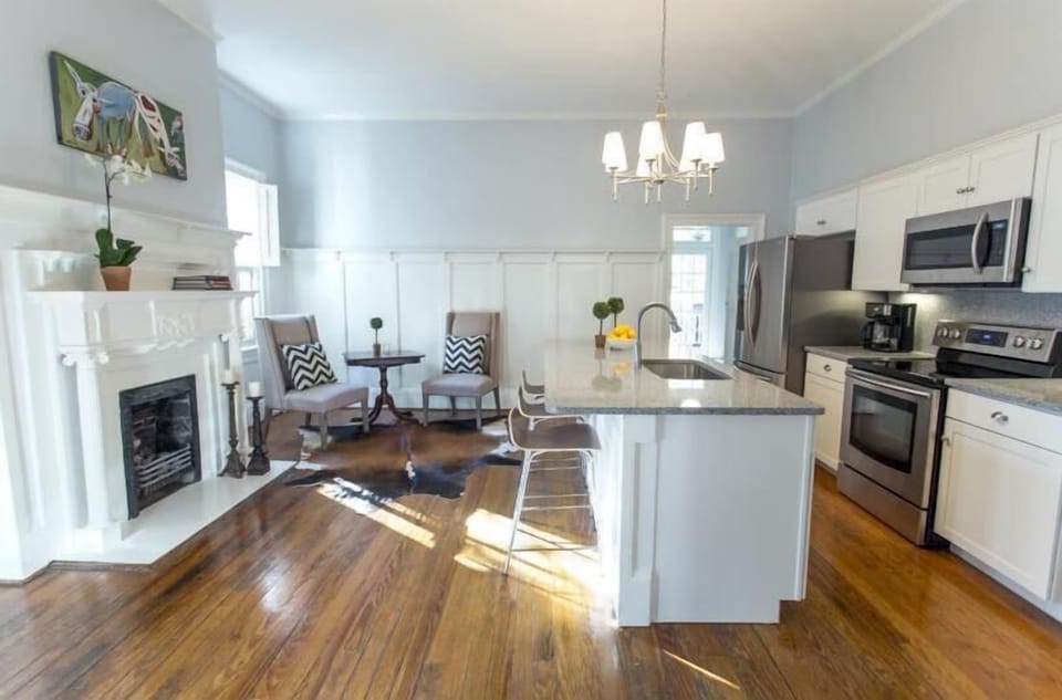 Well designed kitchen area.