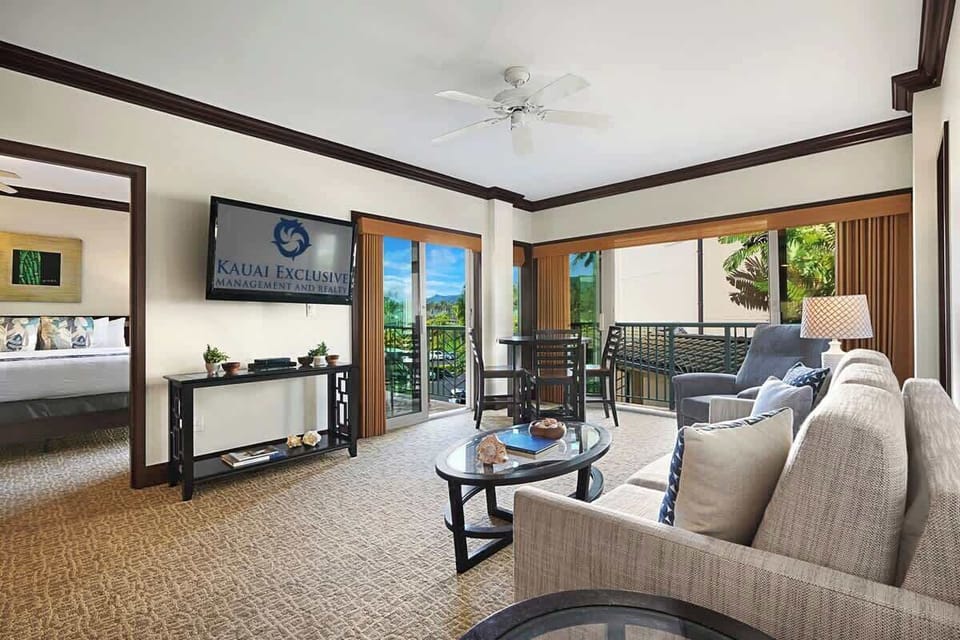 Airy island living with oceanview lanai—relax in spacious comfort