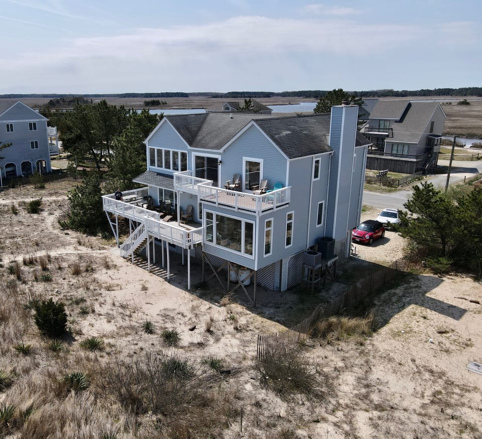 The house is built to completely maximize the view of the water and beach.