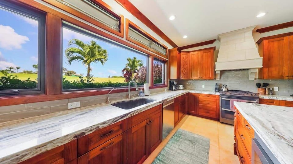 You'll love the designer kitchen with all you need to cook for the family