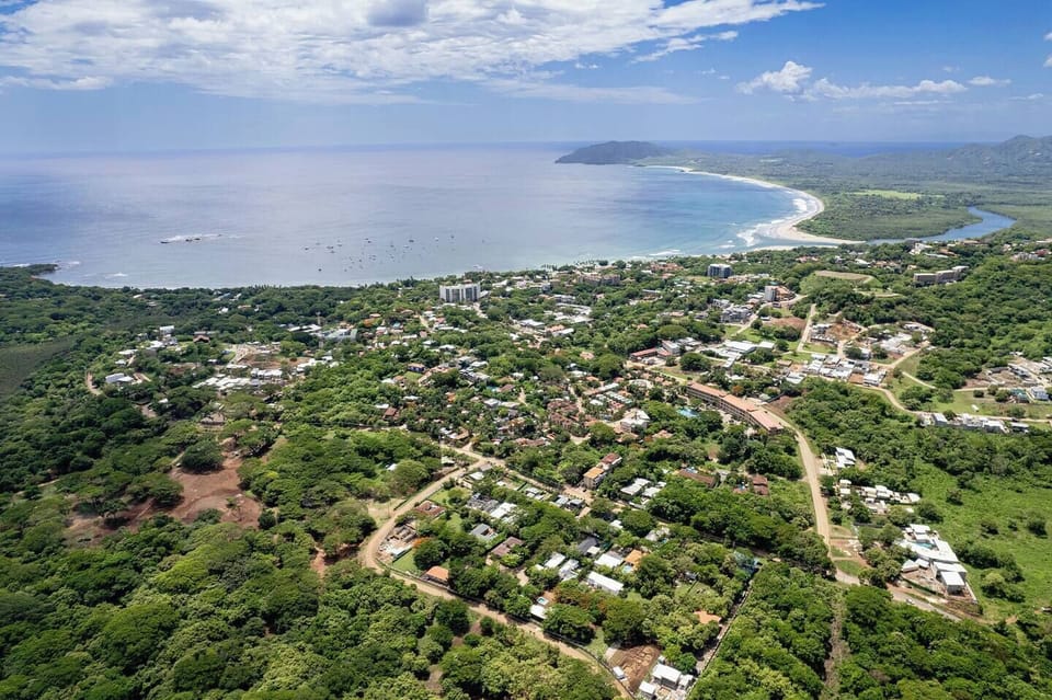 Tamarindo Bay is perfect for enjoying a variety of water activities, including surfing, kayaking, paddleboarding, and swimming—ideal for an active Tamarindo Beach vacation. 