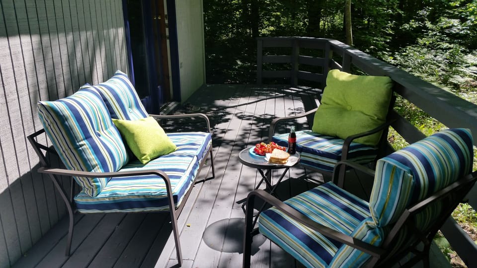 Front deck