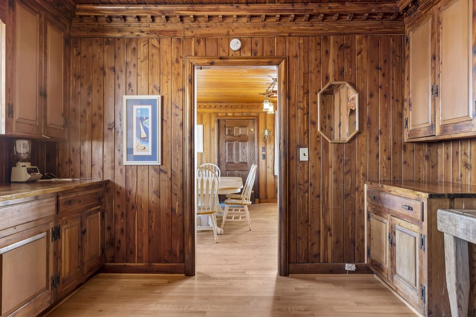 Butler's Pantry