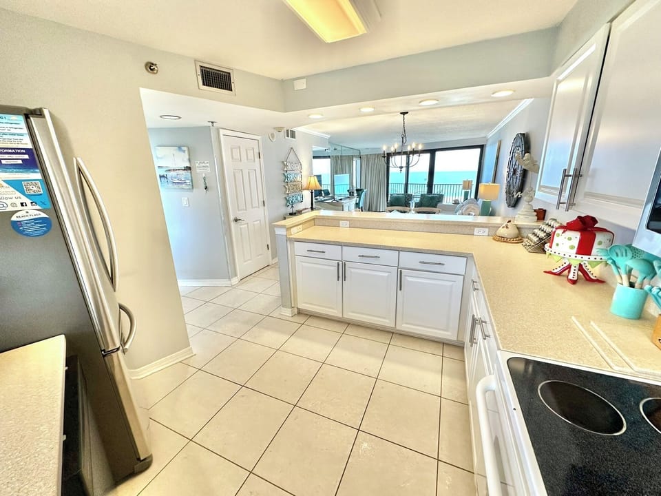 Fully stocked kitchen