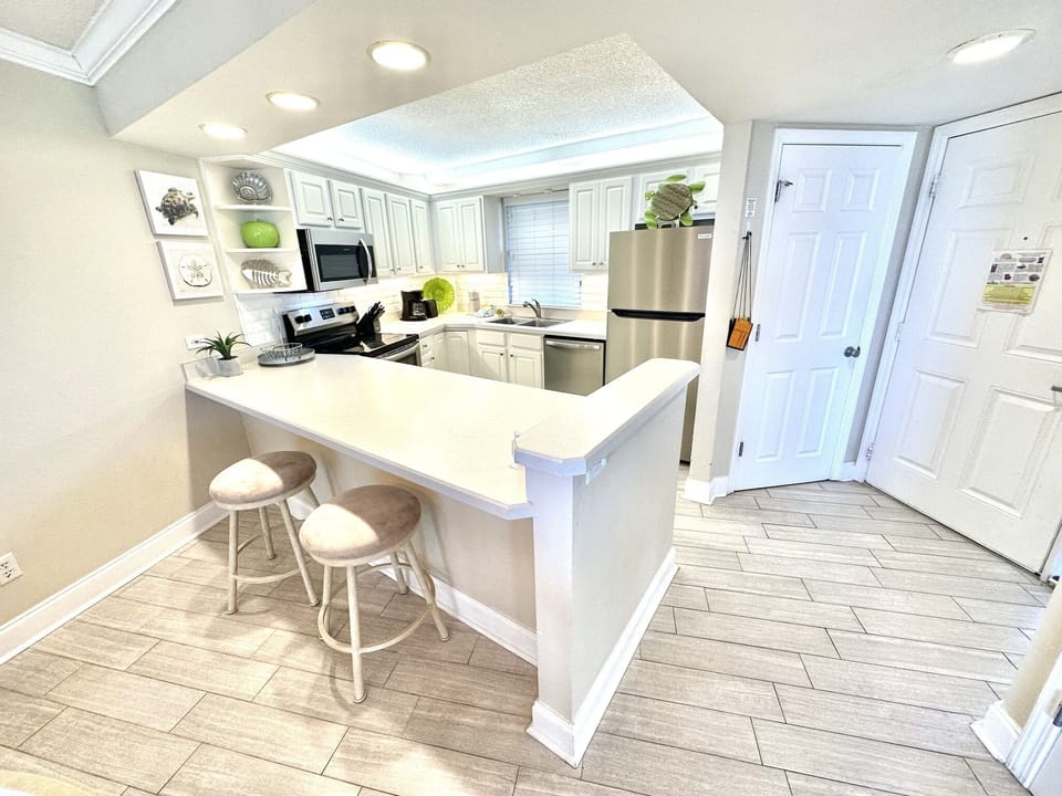 Fully Stocked Kitchen