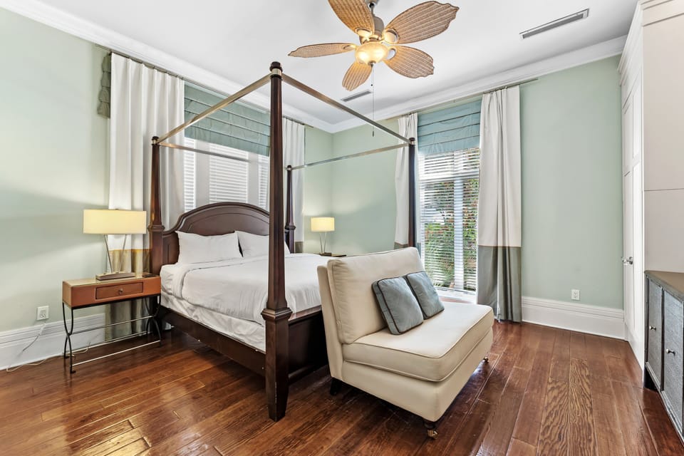 1st Floor Master Bedroom