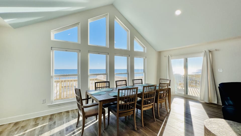 Dining Area - Dining Area with Beach access and AWESOME View
