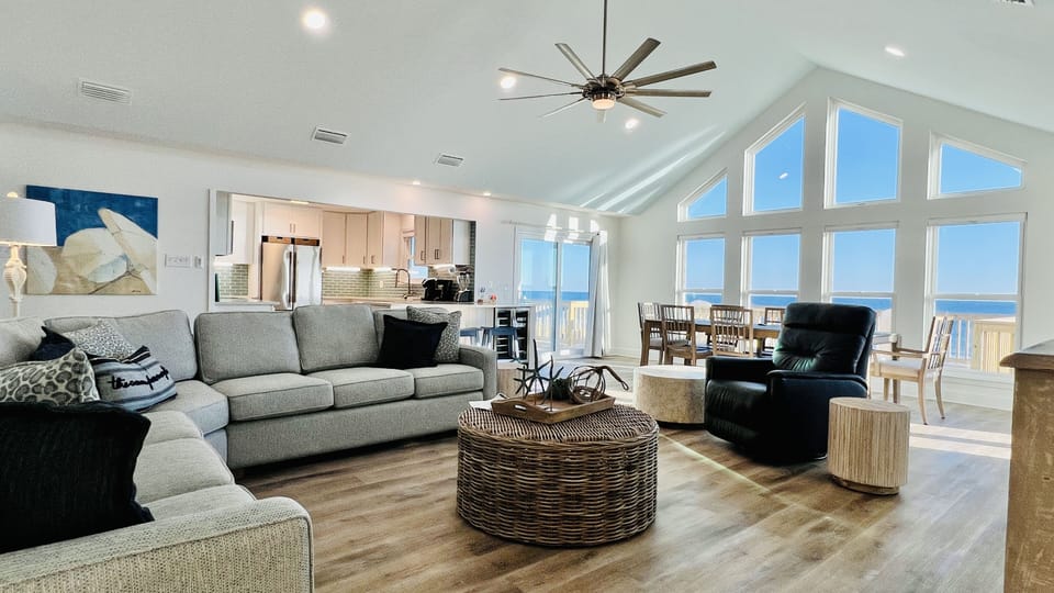 Living Room - Airy Living Room With the Remarkable View of the Gulf