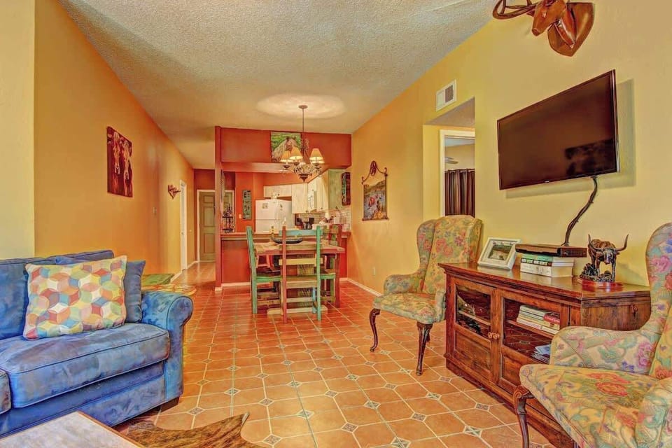 Open living/ dining area 