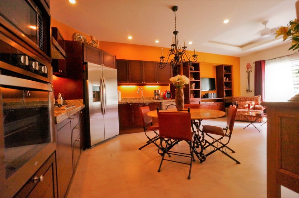 Nice bright and wide open Kitchen dinning and living room