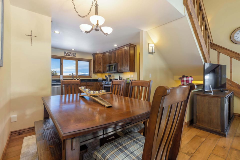 Dining Room is conveniently accessible from Kitchen