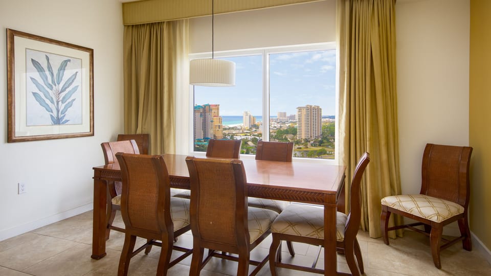 Dining Area with Gulf View