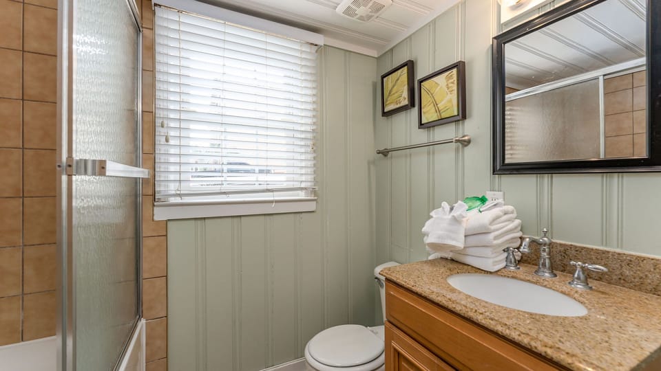 Bathroom #2