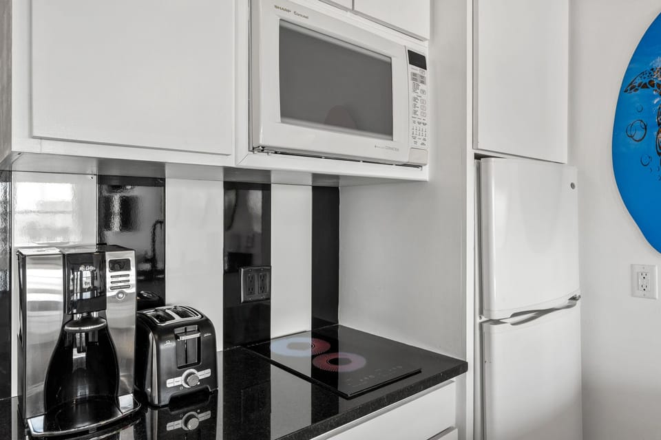 411 Gulf Place