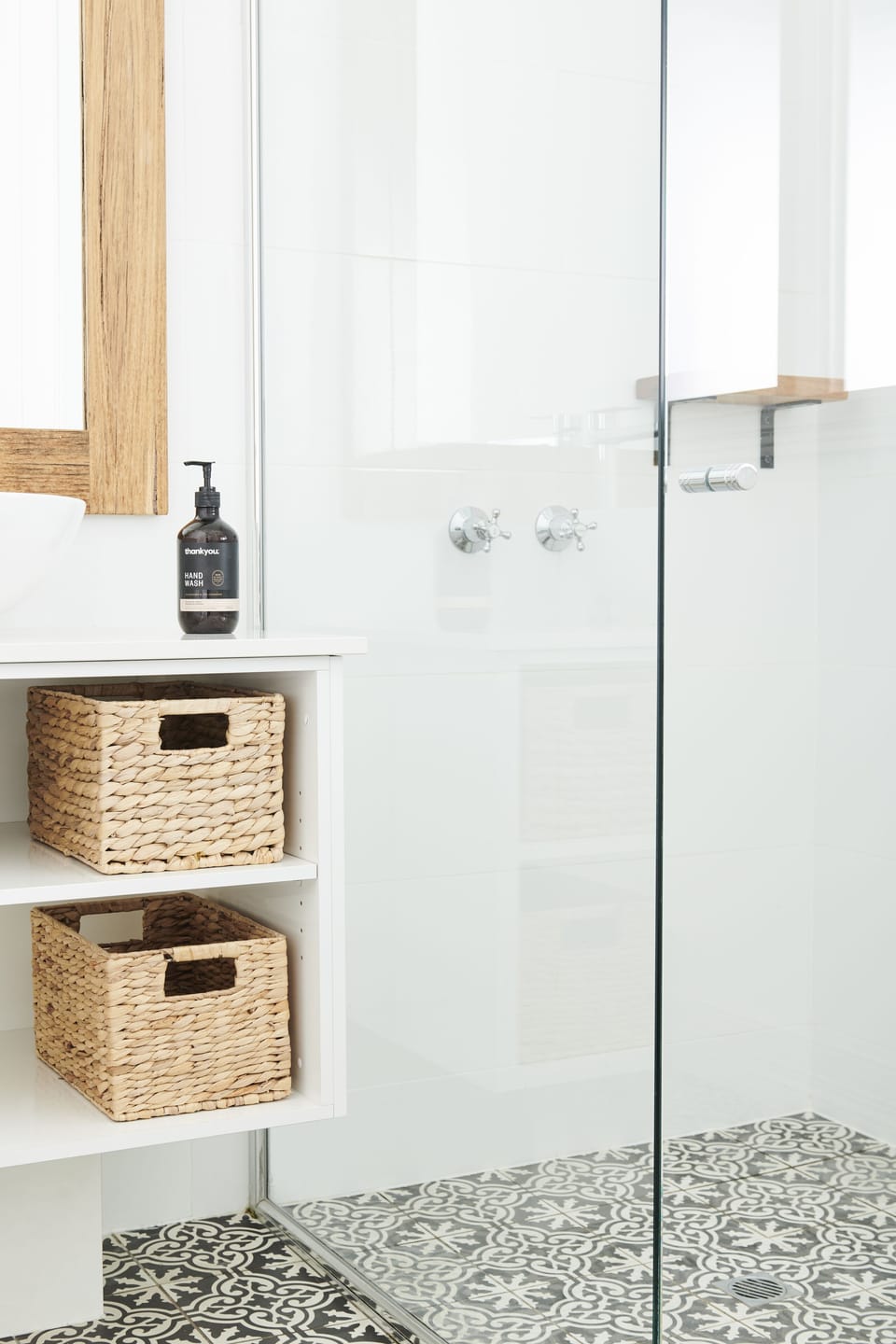 Bathroom shower
